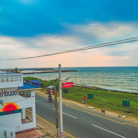 Hikka Ocean Resort Hikkaduwa Ngoại thất bức ảnh