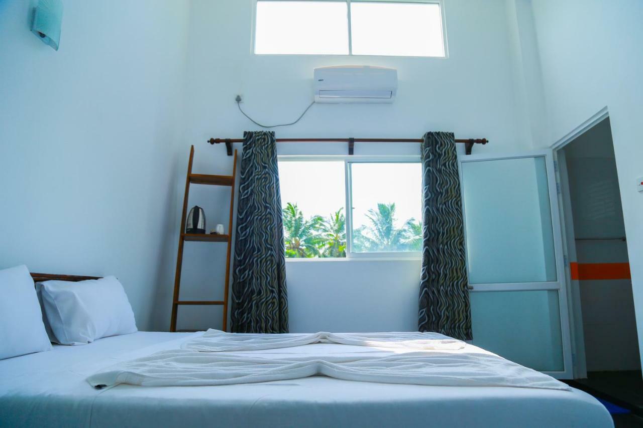 Hikka Ocean Resort Hikkaduwa Ngoại thất bức ảnh