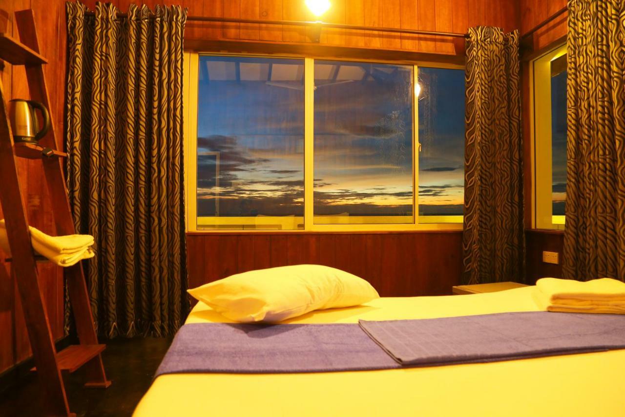 Hikka Ocean Resort Hikkaduwa Ngoại thất bức ảnh